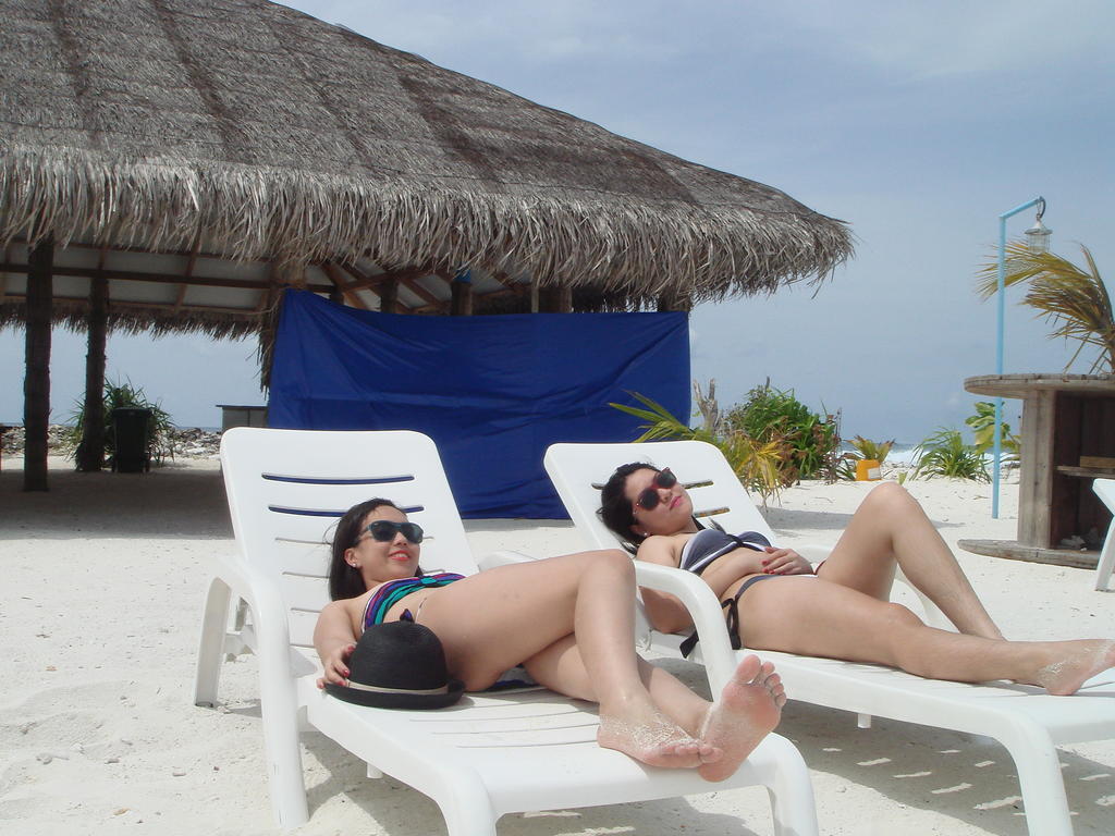 Elite Beach Inn Hulhumale Esterno foto